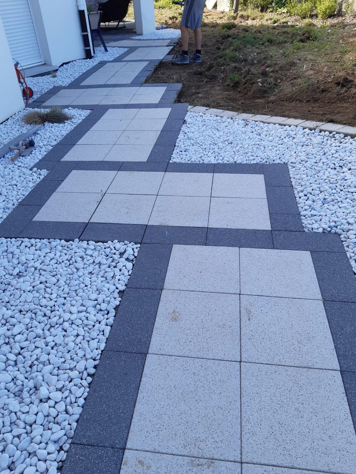 AMENAGEMENT_EXTERIEUR_PAVAGE_DALLAGE_POSE_ENROBE_2 | Delta Est TP Travaux d’aménagement extérieur : pavage, dallage et enrobé près de Mulhouse et Guebwiller Montbéliard 4