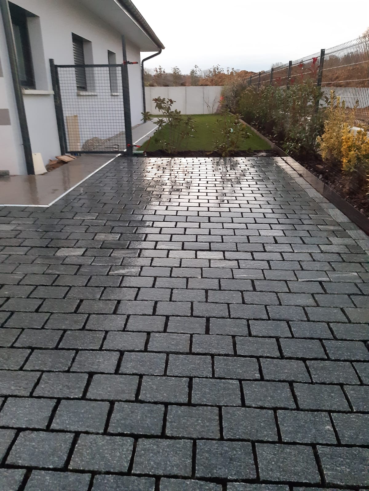 Travaux d’am&eacute;nagement ext&eacute;rieur : pavage, dallage et enrob&eacute; pr&egrave;s de Mulhouse et Guebwiller Wittenheim